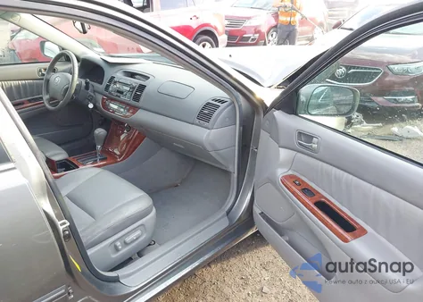 2006 Toyota Camry Xle V6 from USA, damaged, VIN 4T1BF30K66U634811